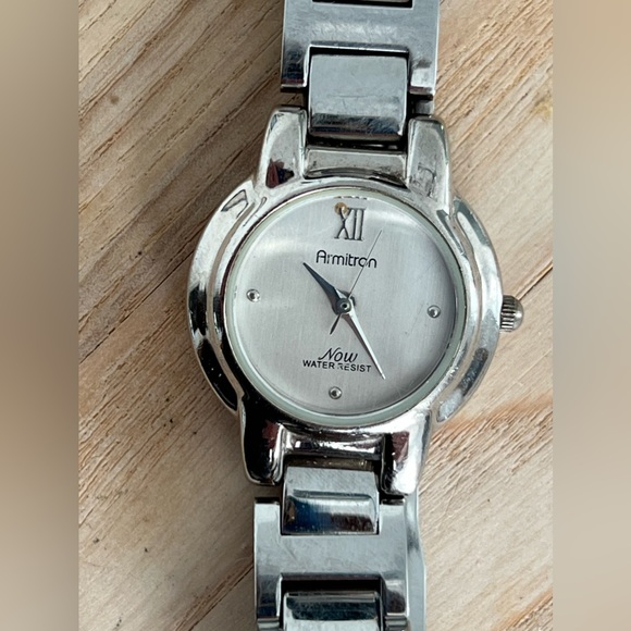 Armitron Ladies Watch Now Model Stainless Bracelet, Case, and Round Dial - Picture 4 of 11